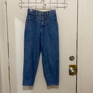 Vintage high waisted jeans, small